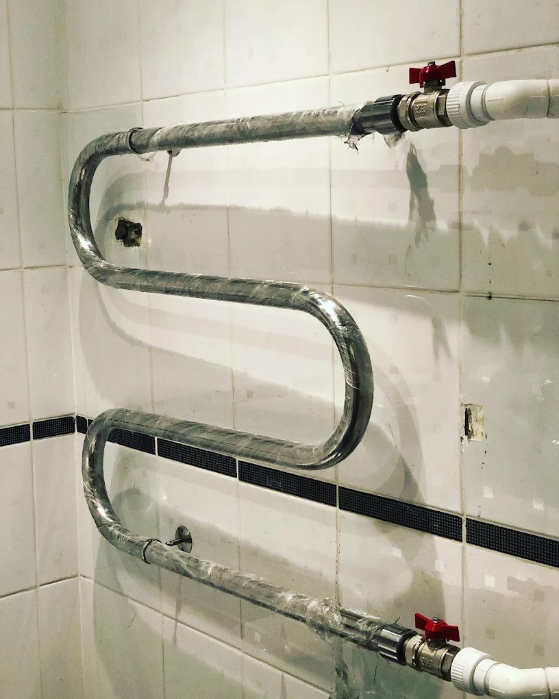 installation-of-towel-radiator
